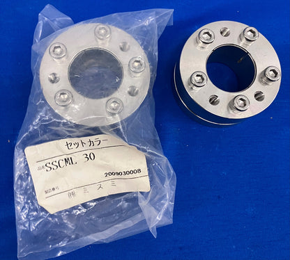 MISUMI SSCML30 KEYLESS SHAFT COLLAR BUSHIING LOT OF 2