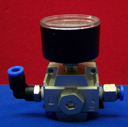 SMC NAR2000-N01 0-160PSI,0-11 KGF/CM2 PNEUMATIC REGULATOR PRESSURE GAUGE GAGE