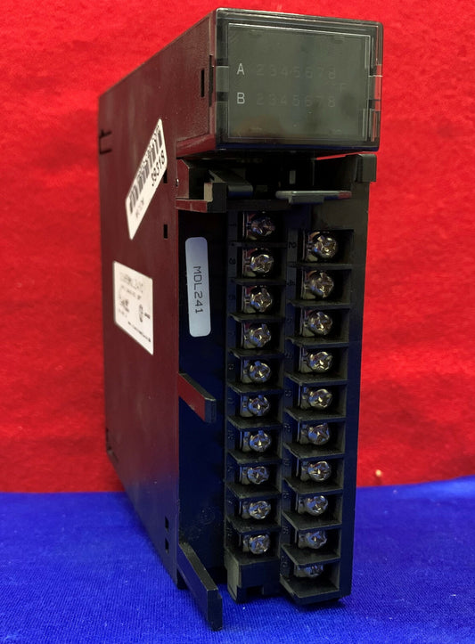 GE Fanuc IC693MDL241C INPUT MODULE 24VAC/VDC 16pt   MISSING COVER