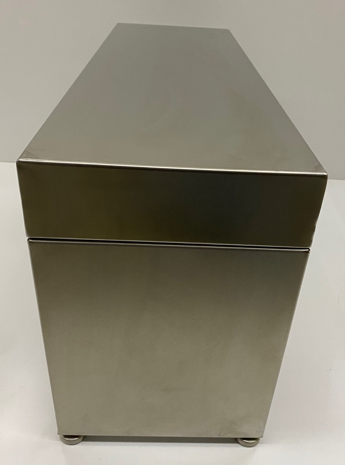 Gowning MMBT Reinraumbank aus Edelstahl, 91,4 x 45,7 x 45,7 cm, verstellbare Füße