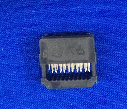 1 PKG OF QTY 50 PCS - AMP-LATCH/TYCO ELECTRICAL CONNECTORS 746288-1 REV P