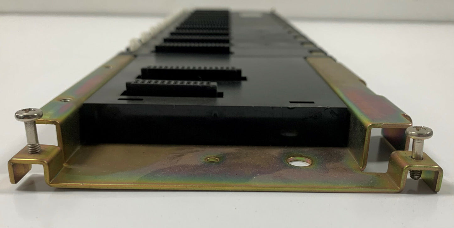 Omron C200HW-BC101-V1 10-slot backplane basiseenheid
