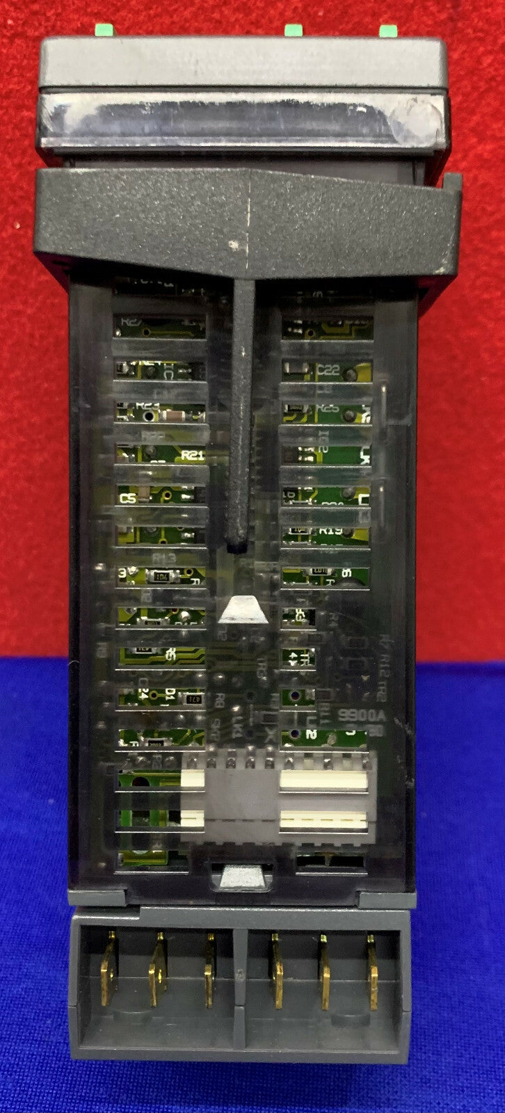 Danaher Cal Controls 9900 Temperature Controller  992.11C 99211C Degrees C