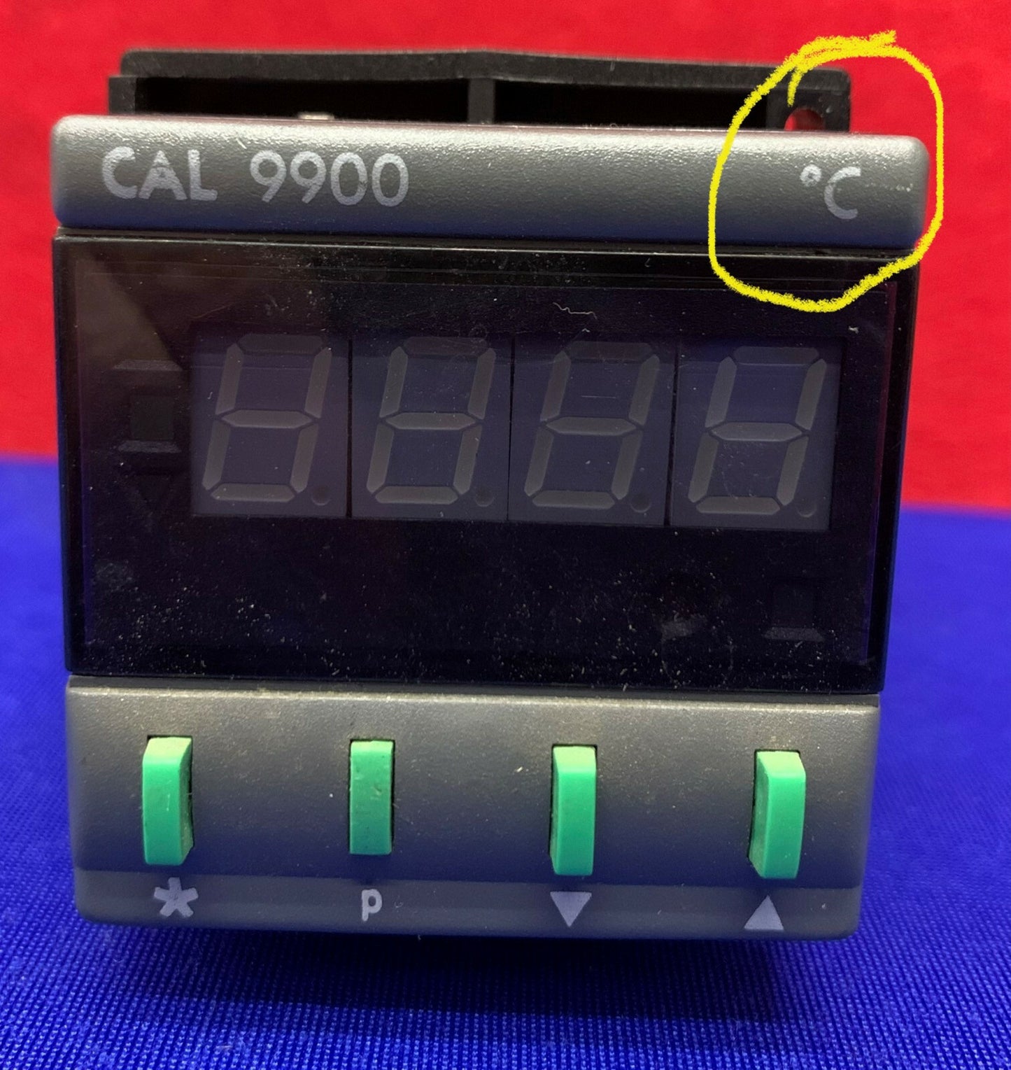 Danaher Cal Controls 9900 Temperature Controller  992.11C 99211C Degrees C