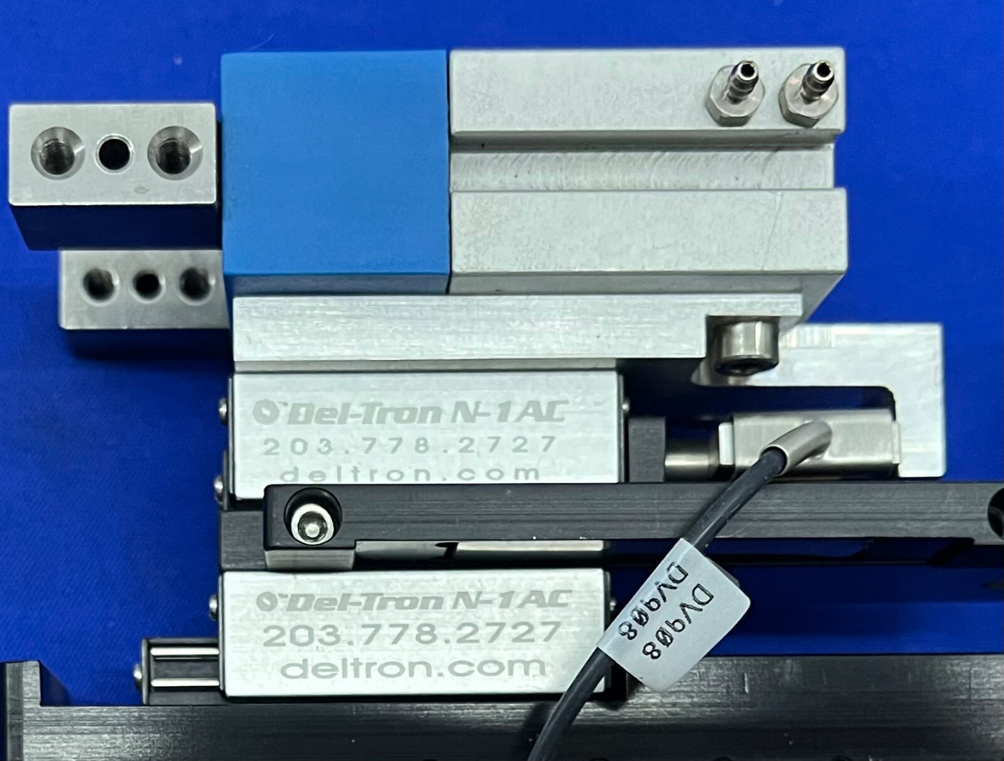 FESTO HGP-16-A-B 197545 W2 PNEUMATIC AIR PARALLEL GRIPPER & QTY 2 DEL-TRON N-1AC