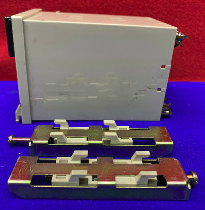 OMRON PLC H7AN ZÄHLERTEILE/REPARATUR MIT MONTAGEKLAMMERN/FEHLENDE RÜCKPLATTE