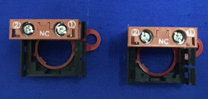 1 LOTE CANTIDAD DE 2 - BLOQUE DE INTERRUPTOR DE CONTACTO OMRON A22-01