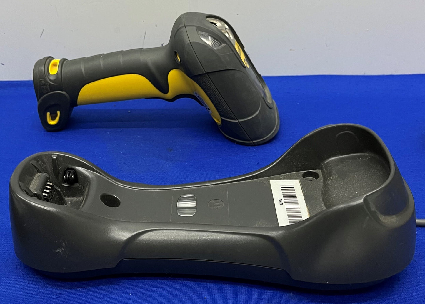 SYMBOL MOTOROLA BARCODE SCANNER LS3578-FZ2005WR mit LADEHALTERUNG
