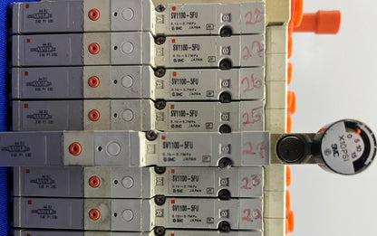 SMC SS5V1-1010983-03-1 GRUPPO BLOCCO COLLETTORE VALVOLA STAZIONE QTY 14 SV1100-5FU 