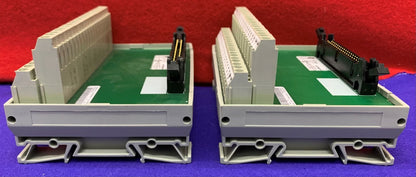 1 ロット 2 個 - Allen Bradley 1492-IFM40F 端末インターフェース モジュール 0-132 V AC / DC 