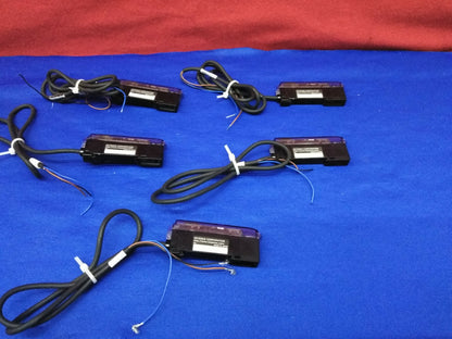 1 LOT QTY OF 5 - KEYENCE ES-M1  PROXIMITY SWITCH AMPLIFIER