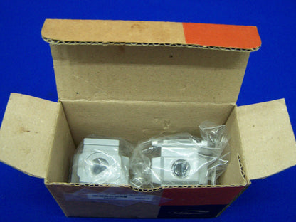 QTY OF 2 TPC MECHANTRONICS MB3-N02-02 / MB / MB3 / EU26 MODULAR MANIFOLD BLOCK