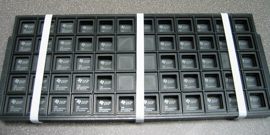 TI TMS320LF2407PGEA CF 15A7KYW 16bit DSP 40MHz 64 kB Flash EEPROM 144-Pin LQFP