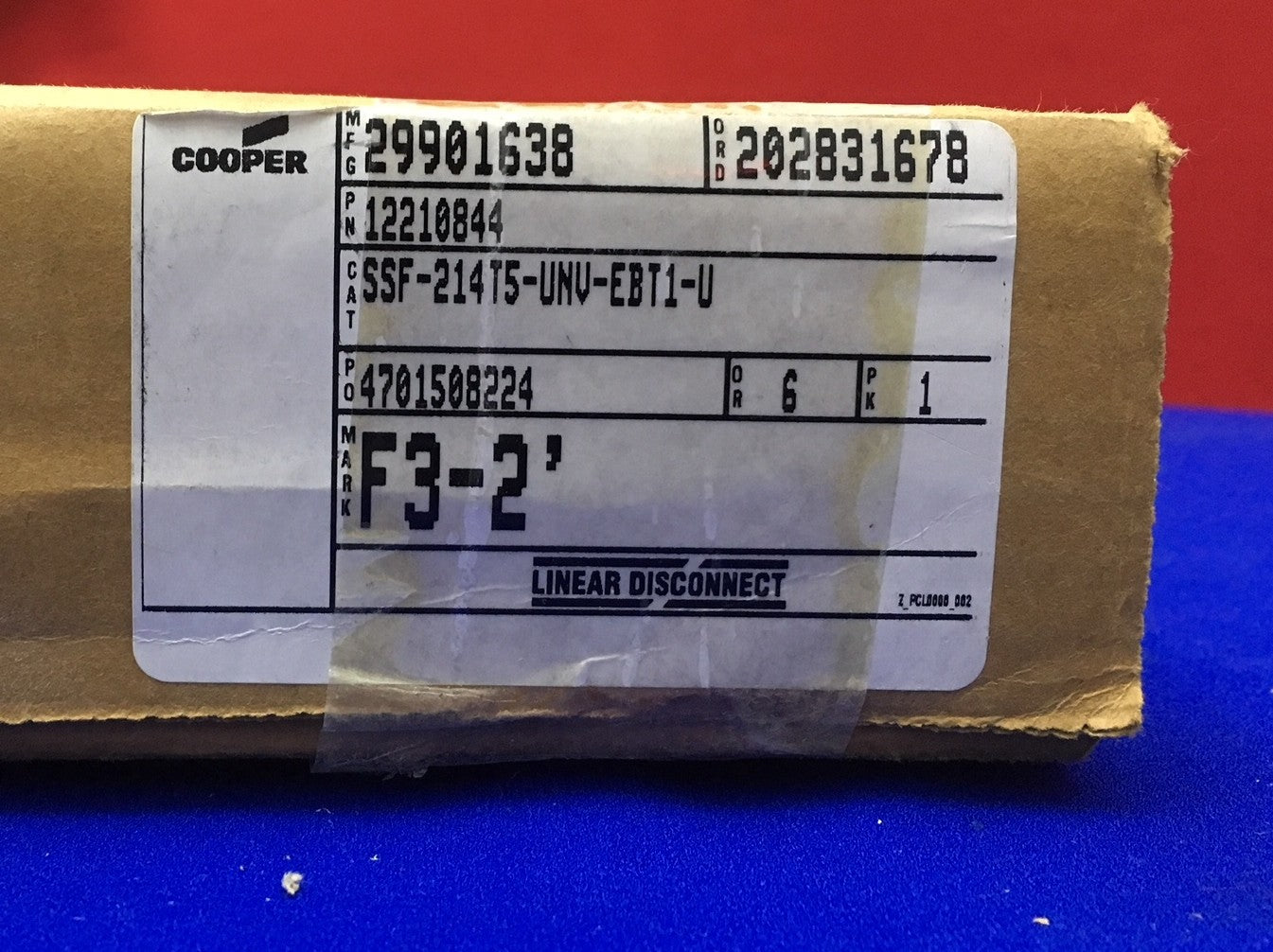 COOPER F3-2' 29901638 / 12210844 CAT SSF-214T5-UNV-EBT1-U LUCE STRIPLITE QTY 5
