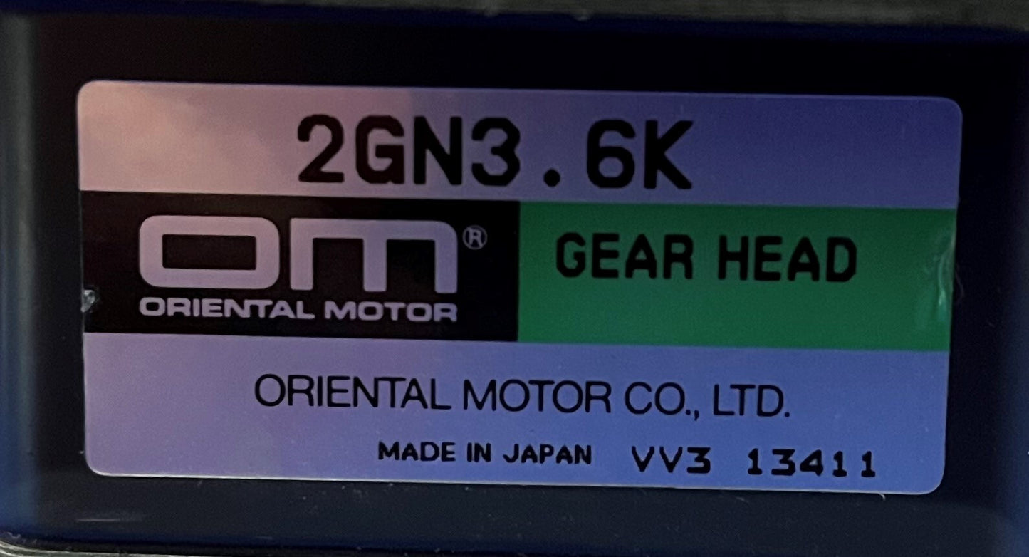 OM Oriental Motor AC Torque 2TK3CGN-A Motor w/ 2GN3.6K Gear Head