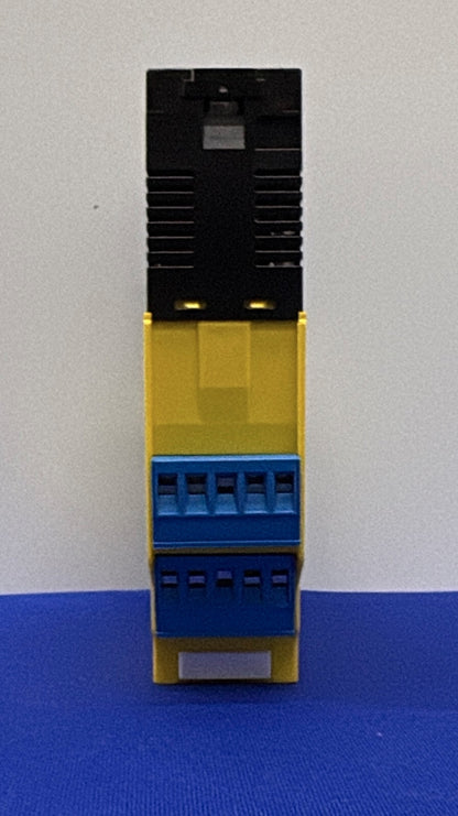 TURCK IM1-451Ex-R ISOLATING SWITCHING AMPLIFIER 4-CH LED INDICATOR