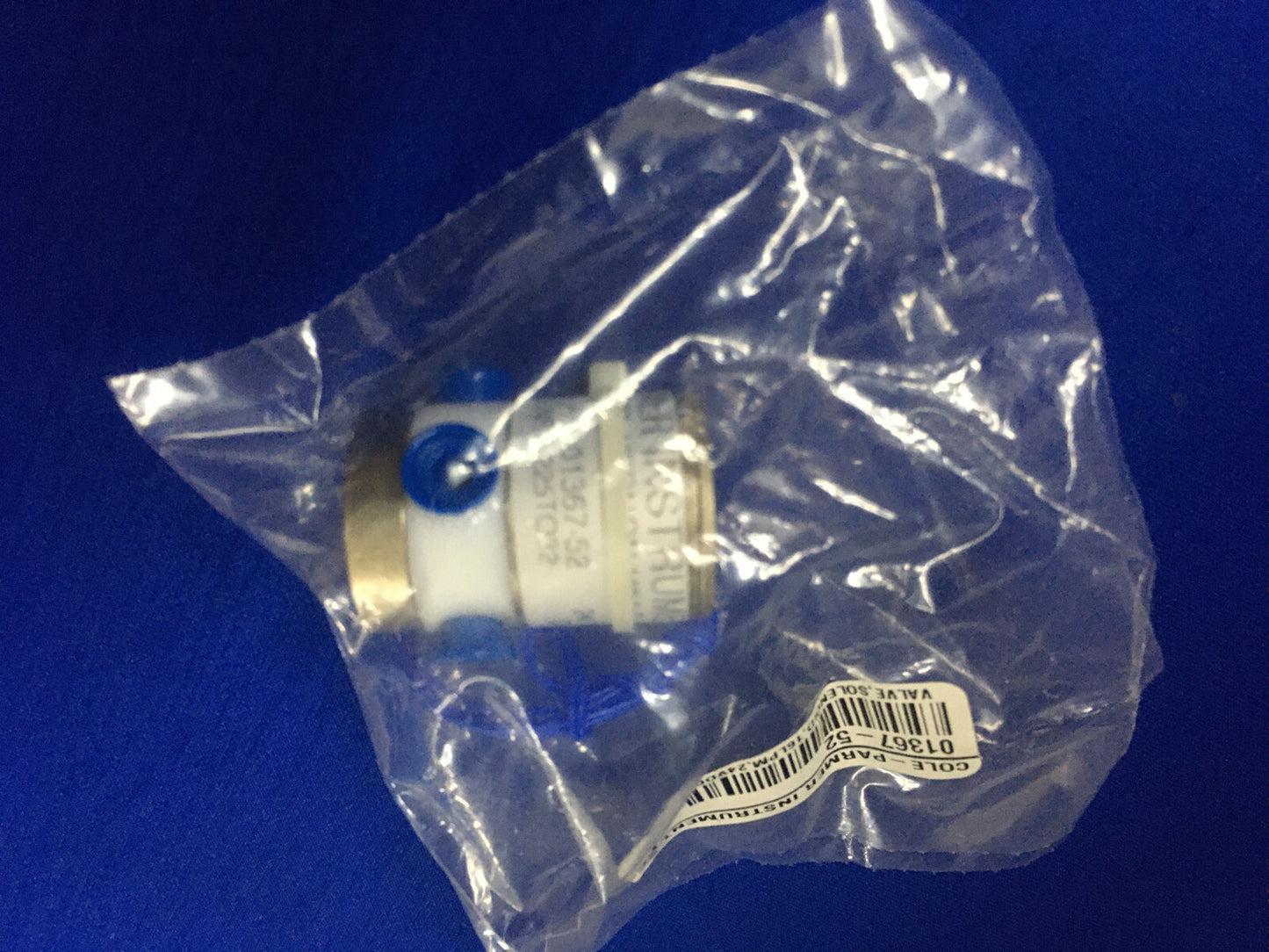 COLE-PARMER INSTRUMENT 01367-52 VALVE SOLENOID 16LPM 24VDC