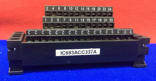 GE FANUC 1C693ACC337A OUTPUT TERMINAL BLOCK WITH 2-PHOENIX CONTACT UM 45-SEFE