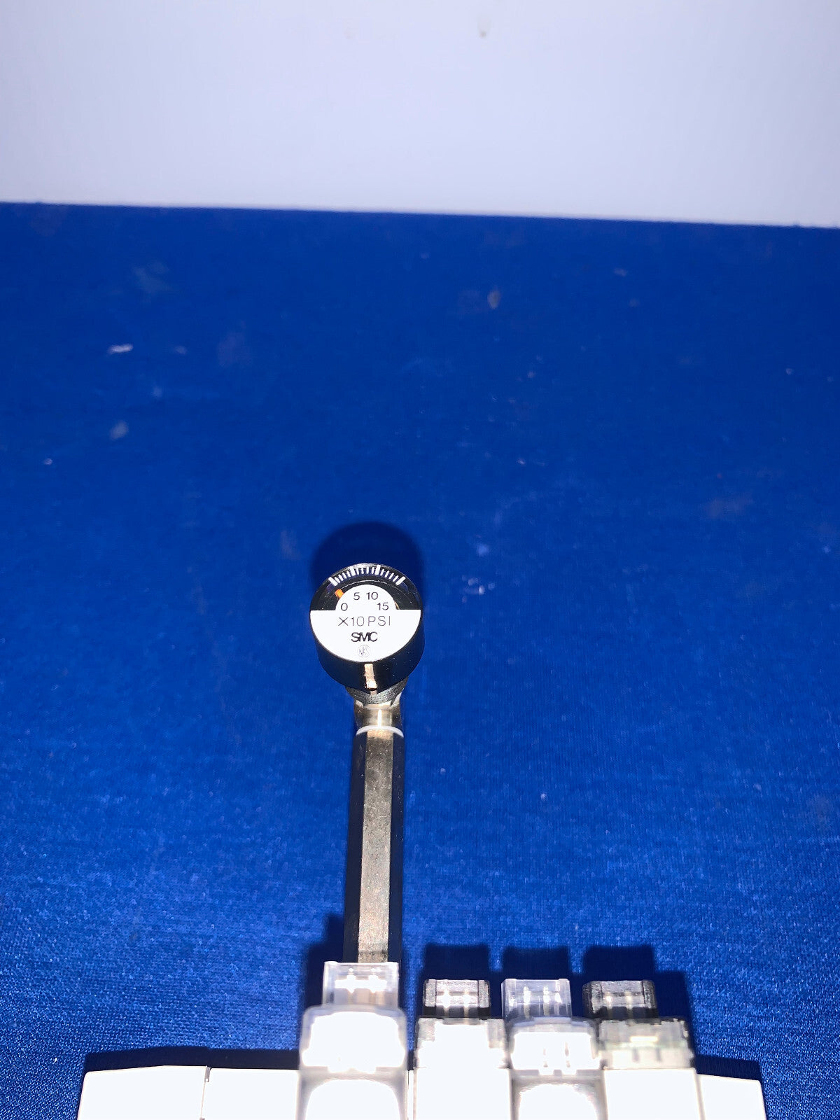 ELETTROVALVOLA SMC ARBY3000-06-P-2-X1 CON 3 SY3140-5LOZ