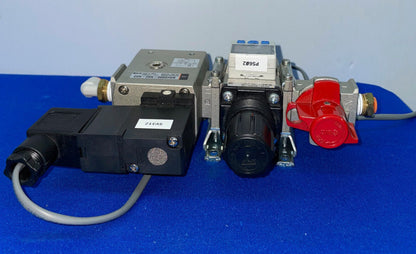 SMC-KLEP MET ISE35-N-65-P DIGITALE UITLEZING &amp; NAV2000-NO2-5DZ &amp; VHS20-NO2-2