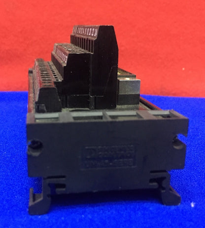 GE FANUC 1C693ACC337A OUTPUT TERMINAL BLOCK WITH 2-PHOENIX CONTACT UM 45-SEFE