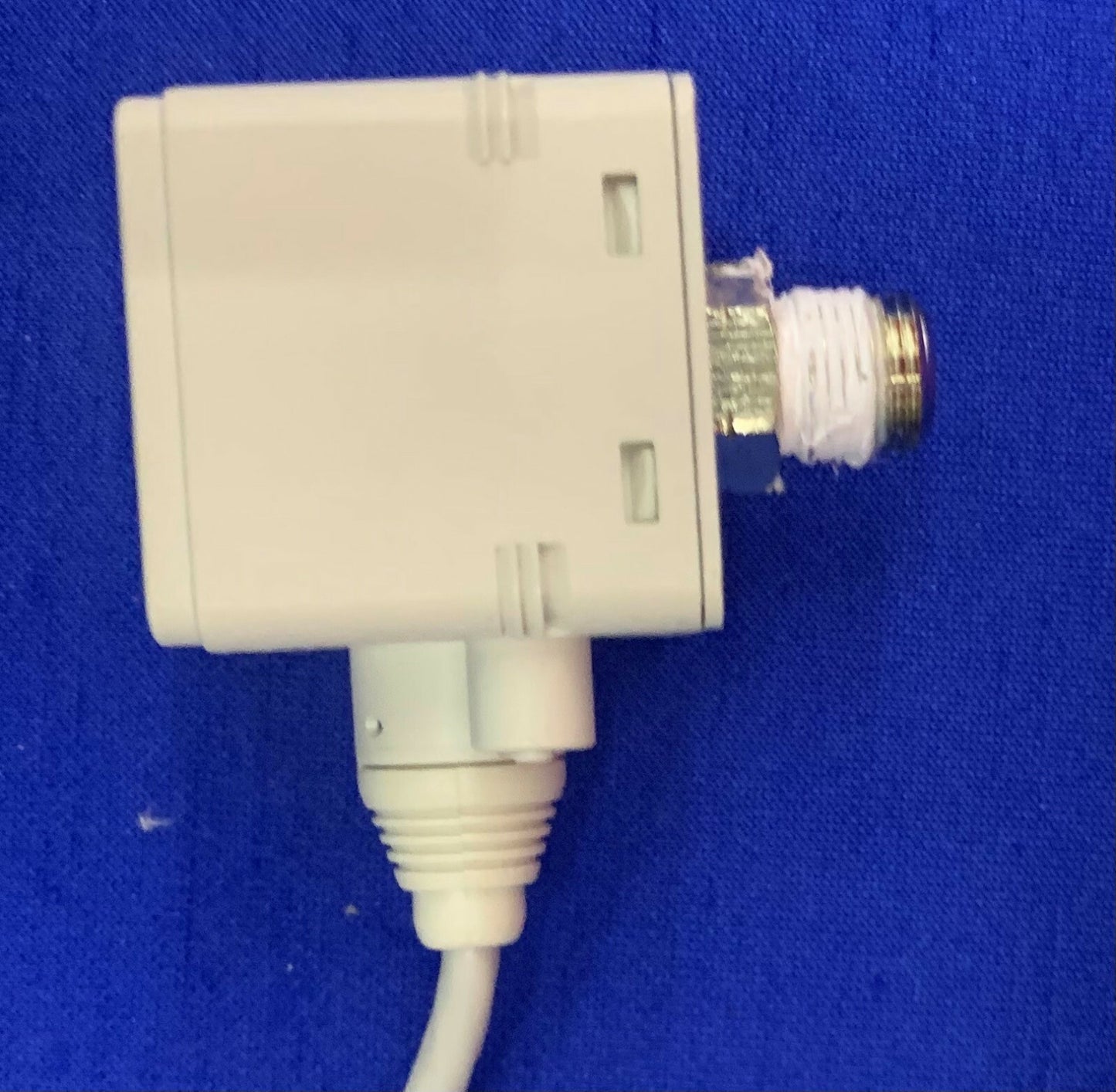 SMC ZSE40F-T1-22L Digital Pressure Switch High Precision 2 Color Display 12-24VD
