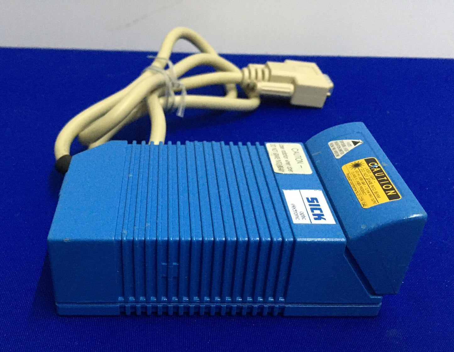 SICK CLV220A0010 / CLV-220-A0010 / 1 015 260 LASERSENSOR 15-POLIGER STECKER