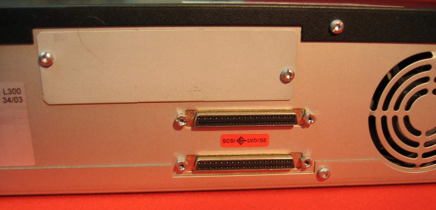 QUANTUM DTL L300 VS 80 テープ オートローダー