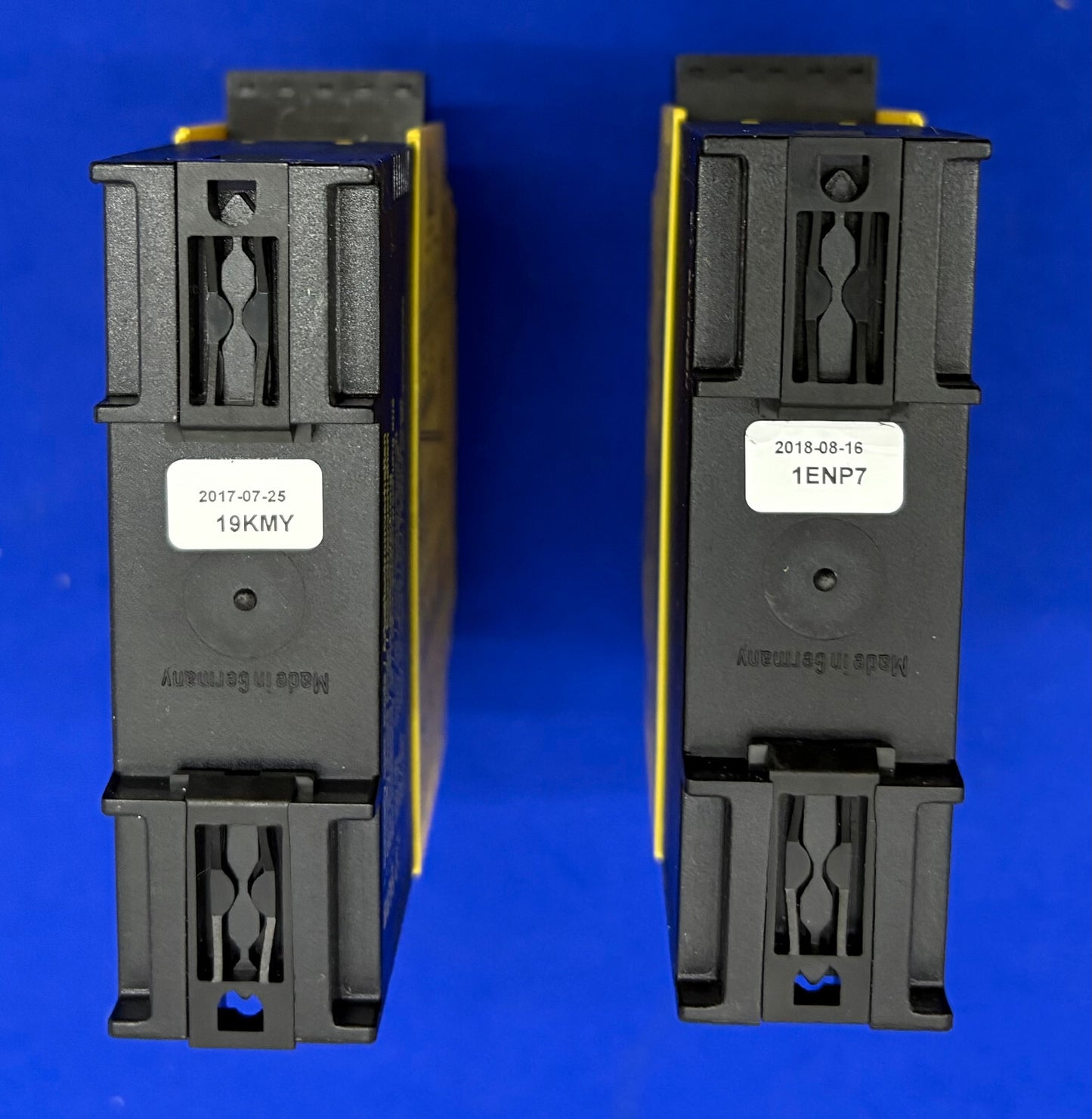 TURCK IM1-451Ex-R ISOLATING SWITCHING AMPLIFIER 4-CH LED INDICATOR - 1 LOT QTY 2