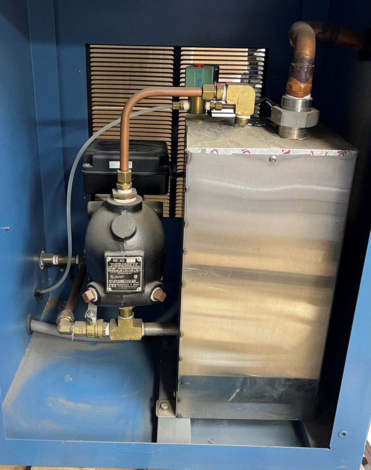 CALDAIA UMIDIFICATRICE MCDONNELL &amp; MILLER 42S RICAMBI PER INTERRUZIONE MANCANZA ACQUA E CONTROLLO POMPA 