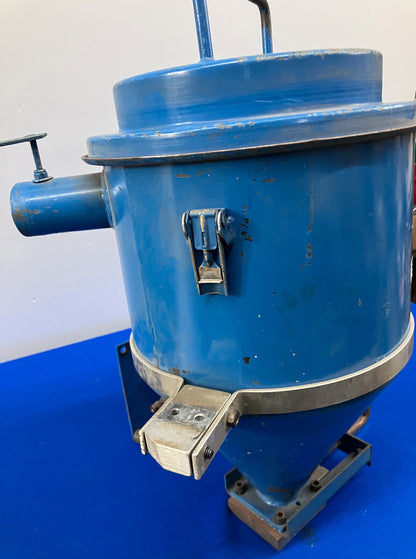 NOVATEC™ INC MD-HOPPER CAPACITY 15 #, RUSTY SN 3-5901-0037