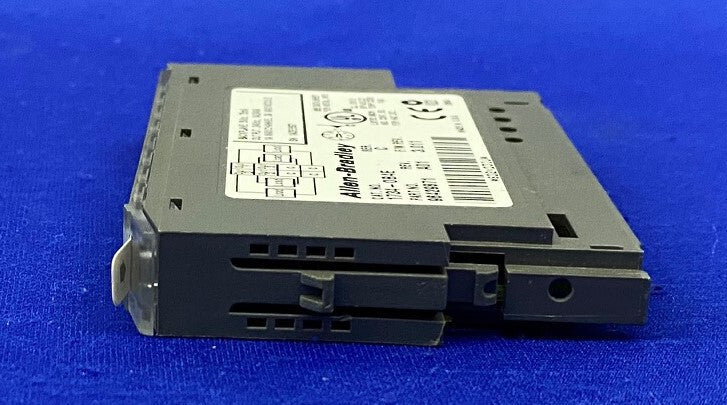 Allen Bradley AB 1734-0B4E SER C 96429871 REV A01 PLC-CONTROLLER