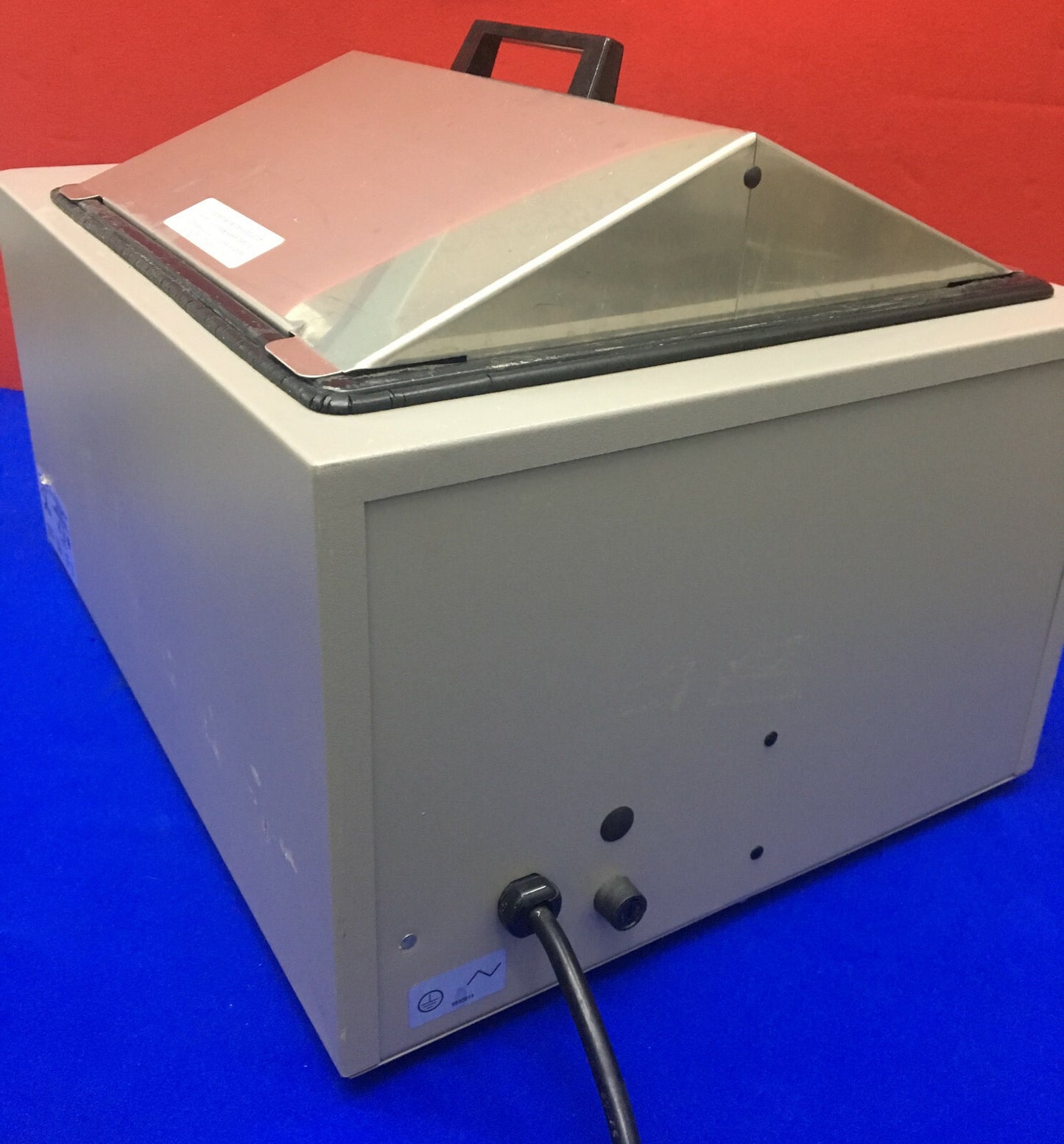 VWR DIGITAL HEATED WATER BATH 14lt 1235PC PT# 9020920 SHELDON 11.8"x12.8"x5.8"