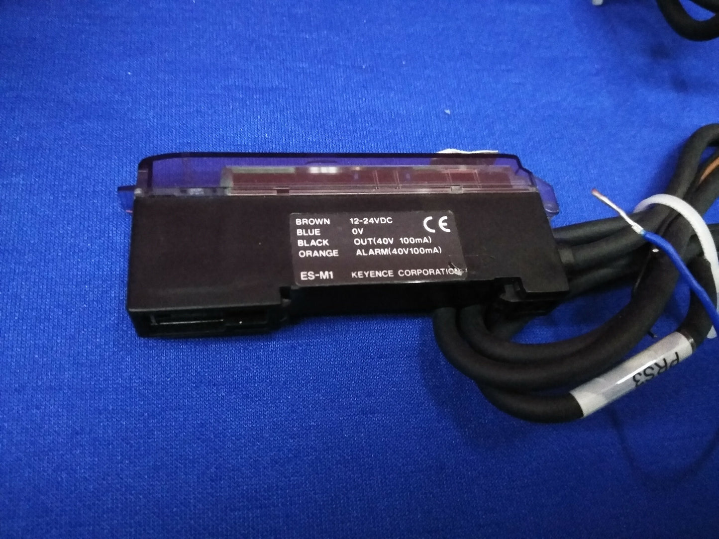 1 LOT QTY OF 4 - KEYENCE ES-M1  PROXIMITY SWITCH AMPLIFIER