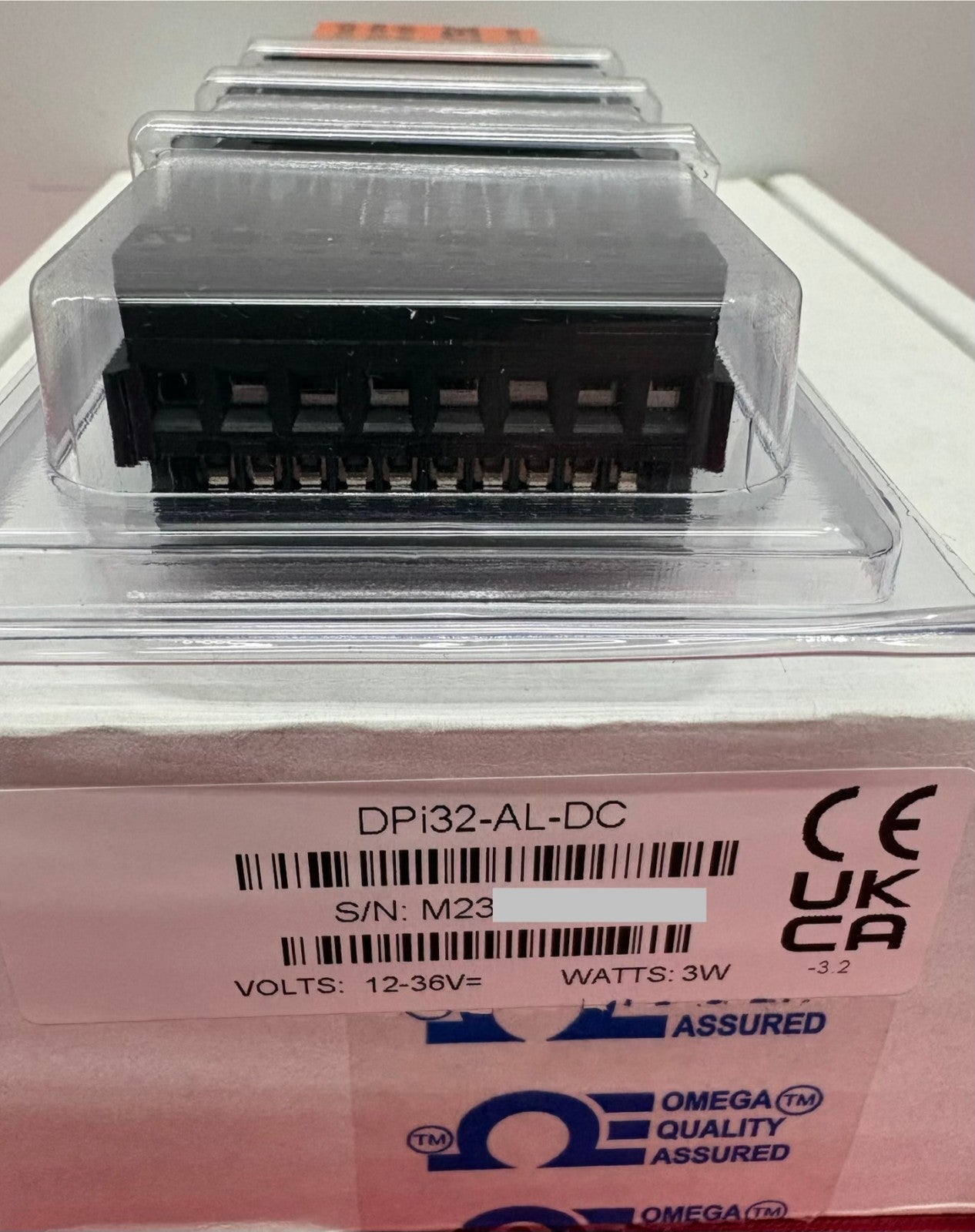 OMEGA DPi32-AL-DC TEMPERATURE / PROCESS PANEL METER 4 DIGIT DPI-AL SERIES 1/32 D