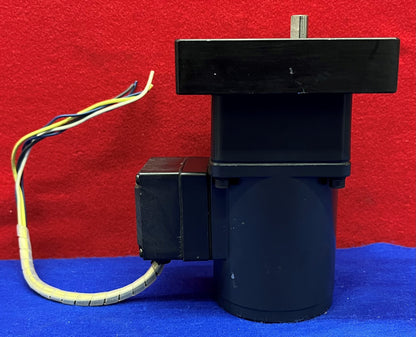 OM Oriental Motor AC Torque 2TK3CGN-A Motor w/ 2GN3.6K Gear Head
