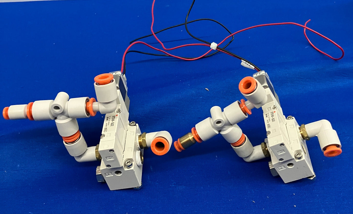 SMC SY3140-5L0Z SOLENOID VALVES LOT OF 2