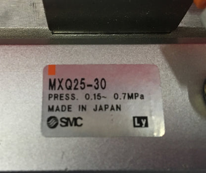 CORREDERA NEUMÁTICA SMC MXQ25-30B