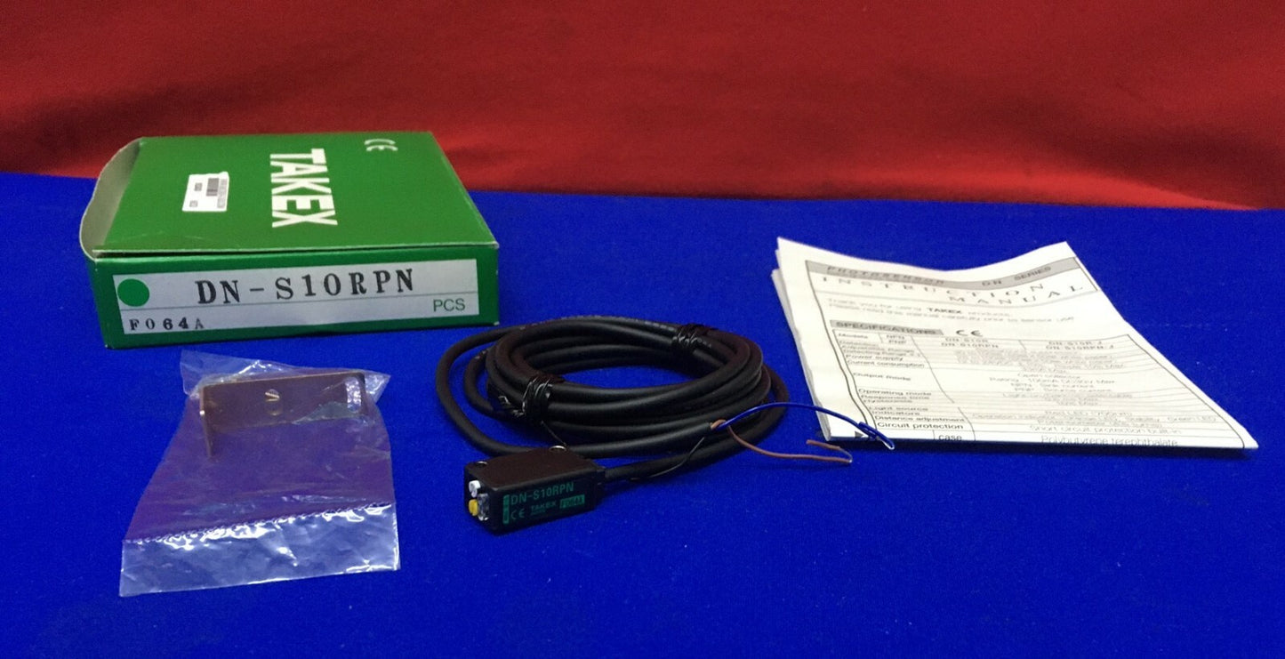 TAKEX DN-S10RPN / DNS10RPN / F064A BACKGROUND SUPPRESSION PHOTOELECTRIC SENSOR