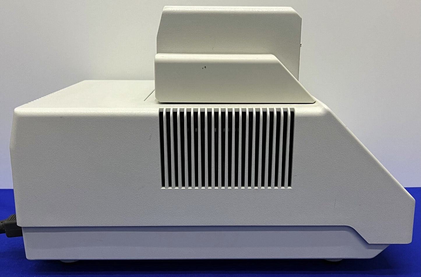 EPPENDORF 5333 MASTERCYCLER 115V THERMALCYCLER-EINHEIT, EINSCHALTET