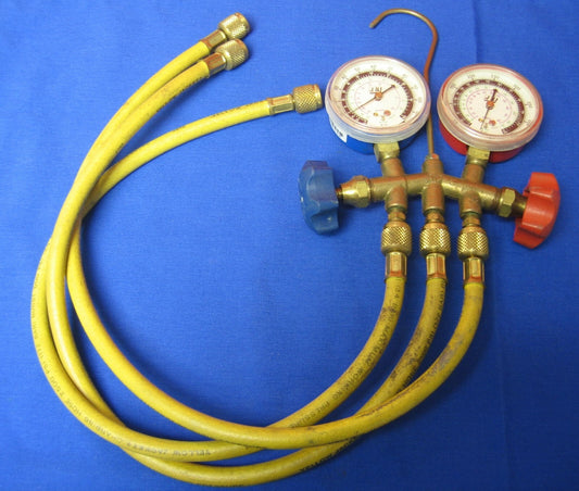 J/B YELLOW JACKET 3 HOSES CHARGING HOSE 2500 PSI (172 BAR) WITH GAUGES