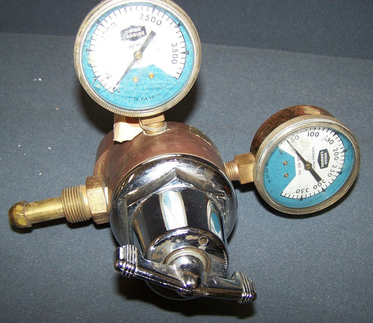 UNION CARBIDEL PUROX TYPE-R  BRASS GAS REGULATOR WELDING PRODUCT