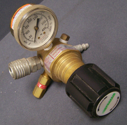 PRAXAIR, MODEL 4023301-000, SINGLE STAGE GAS REGULATOR