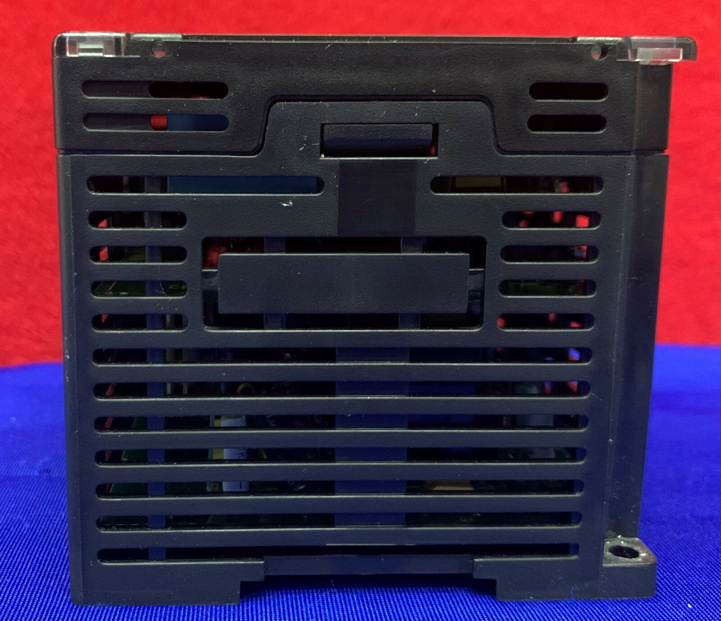 GE Fanuc Serie 90 Mikro-IC693UDR001BP1 Programmierbarer Controller 24VDC