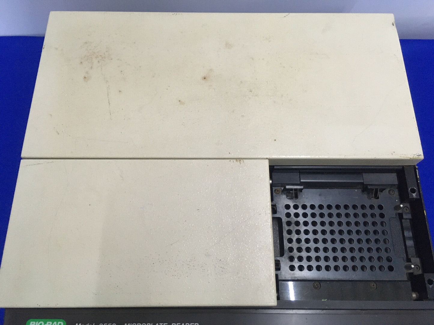 PIÈCES/RÉPARATION LECTEUR DE MICROPLAQUES BIO-RAD 3550 110/120 VCA 2 A 50/60 Hz