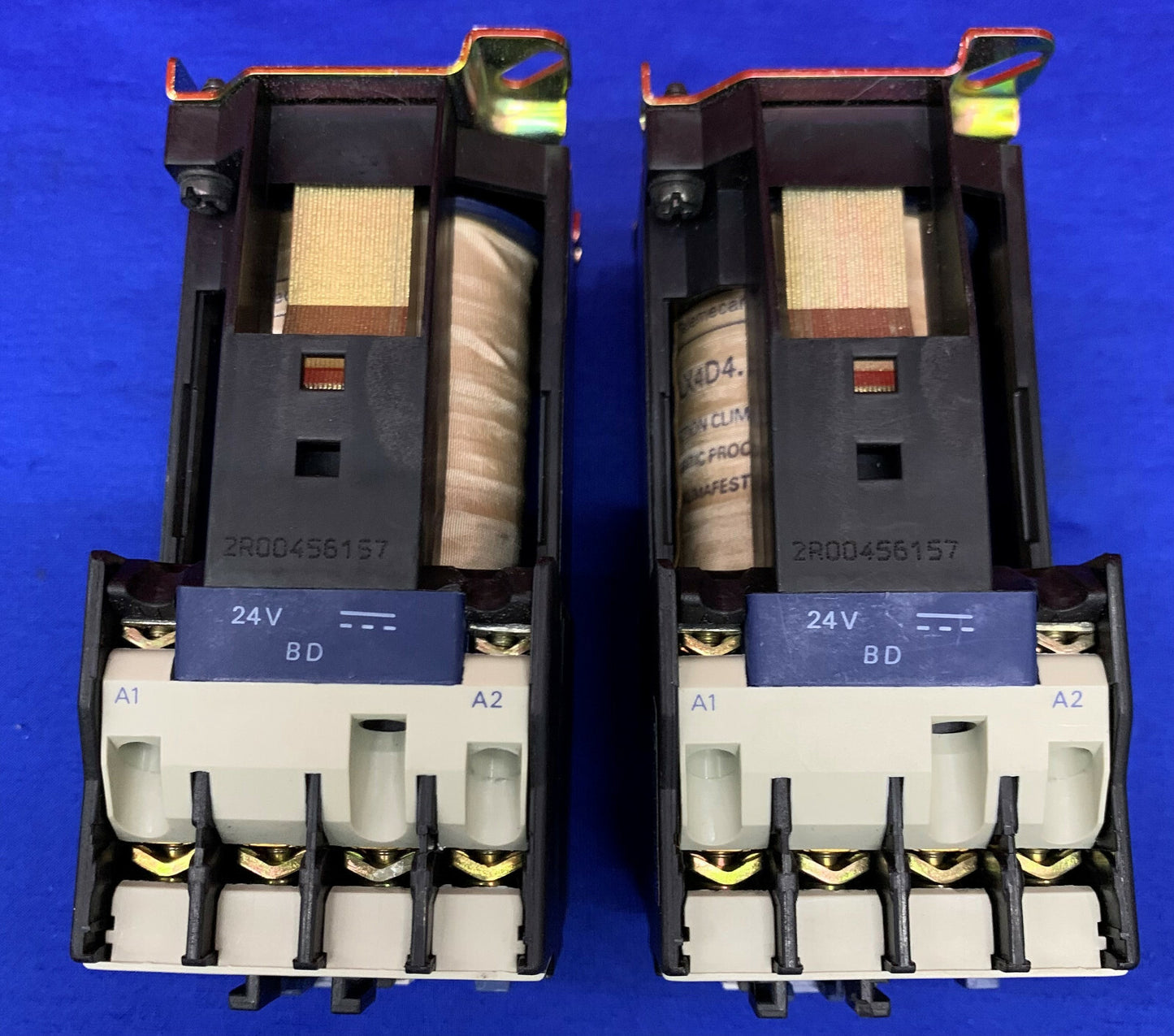 Lot van 2 Telemecanique (Schneider) LP1-D2501 BD 24V Contactor Spoel