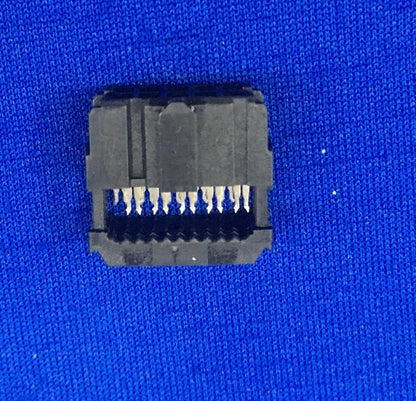 1 PKG OF QTY 50 PCS - AMP-LATCH/TYCO ELECTRICAL CONNECTORS 746288-1 REV P