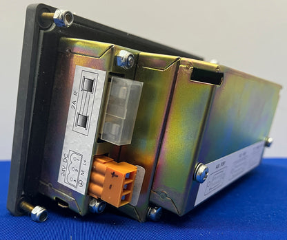 PANNEAU D'INTERFACE OPÉRATEUR DE CONTRÔLE UNIOP™ MD02R-04-0045 4 RANGÉES x 20 CARACTÈRES