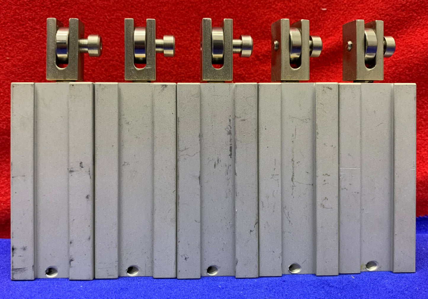 COMPACT AIR PRODUCTS AS34X2 PNEUMATIC AIR CYLINDERS. SELLING AS 1 LOT OF QTY. 5