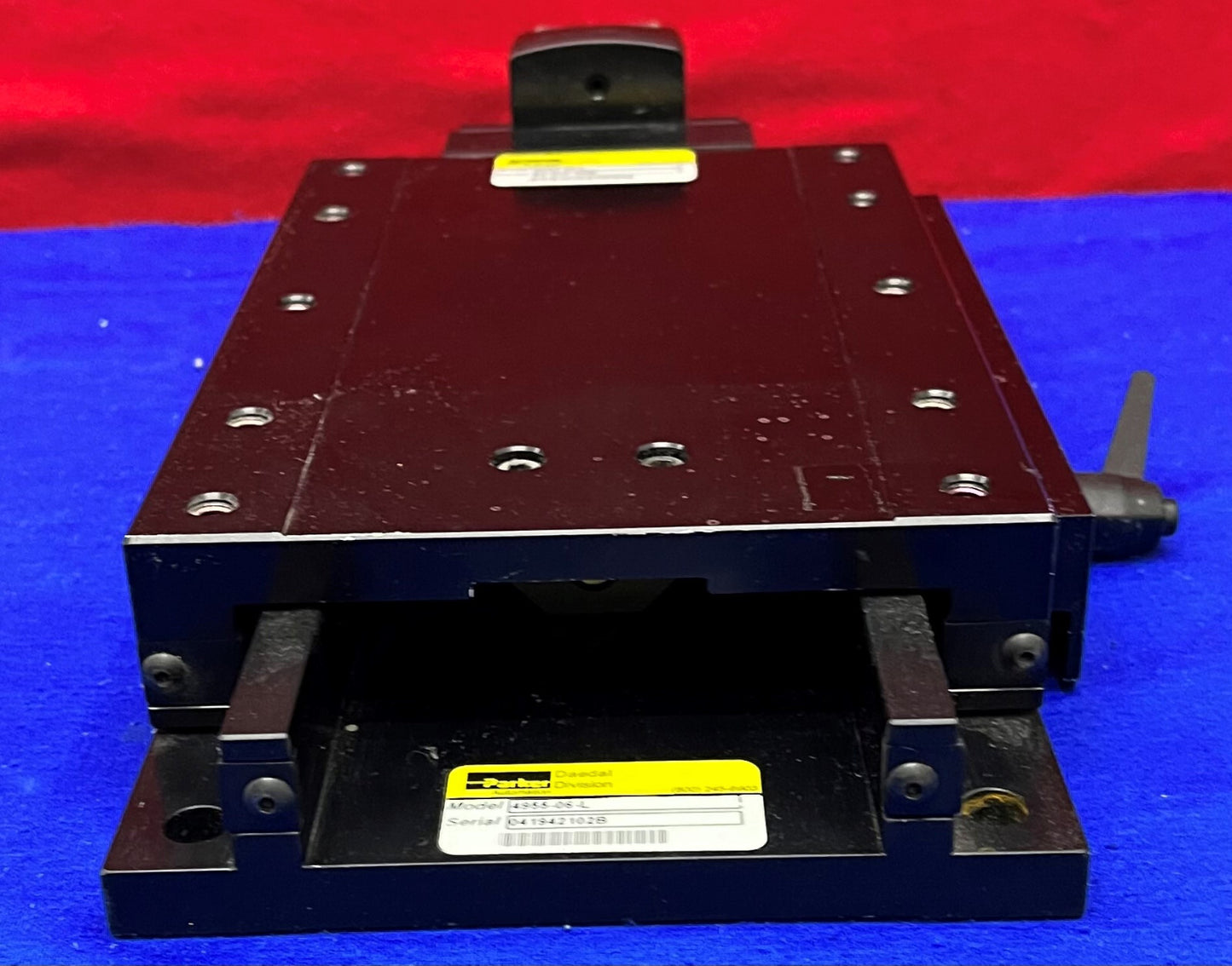 Parker Daedal 4955-06-L Manual Driven Positioner Stage Ball screw w/Lock